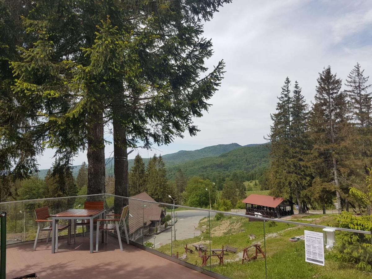 Complex Hotelier Cota O Mie Sinaia Buitenkant foto
