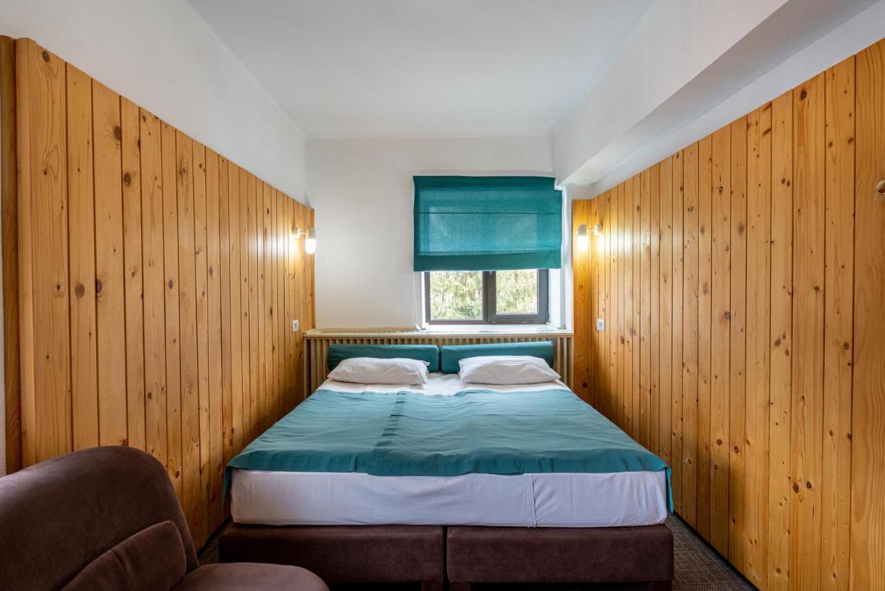 Complex Hotelier Cota O Mie Sinaia Buitenkant foto
