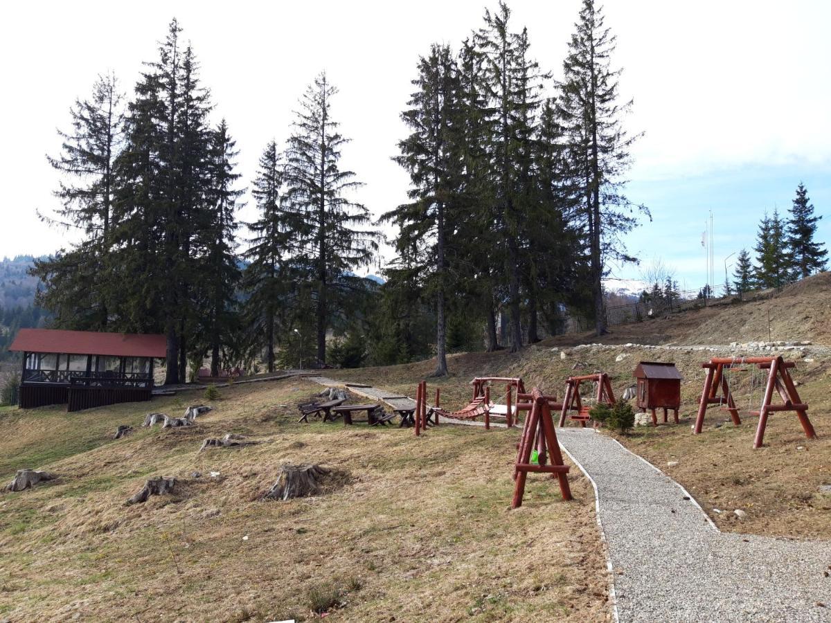 Complex Hotelier Cota O Mie Sinaia Buitenkant foto